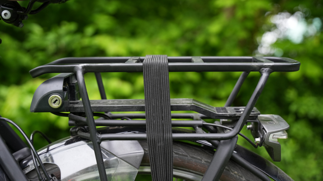 Come si collega la batteria del portapacchi E-bike Vision?