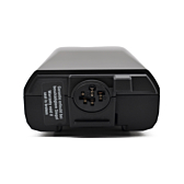 Primo piano del collegamento alla bici della batteria per bici Bosch Powerpack 540 Performance/Active portapacchi E-Bike Vision.