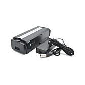 Vista a tre quarti della batteria per bicicletta Giant Twist Compatible 13Ah con caricabatterie dalla parte anteriore.