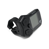 Vista a tre quarti del ciclocomputer Shimano Steps display SC-E5000 da un'angolazione alta
