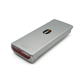Vista a tre quarti dalla parte posteriore della batteria per bicicletta compatibile Sparta E-500 36V 13Ah prodotta da EYXON da un angolo alto.