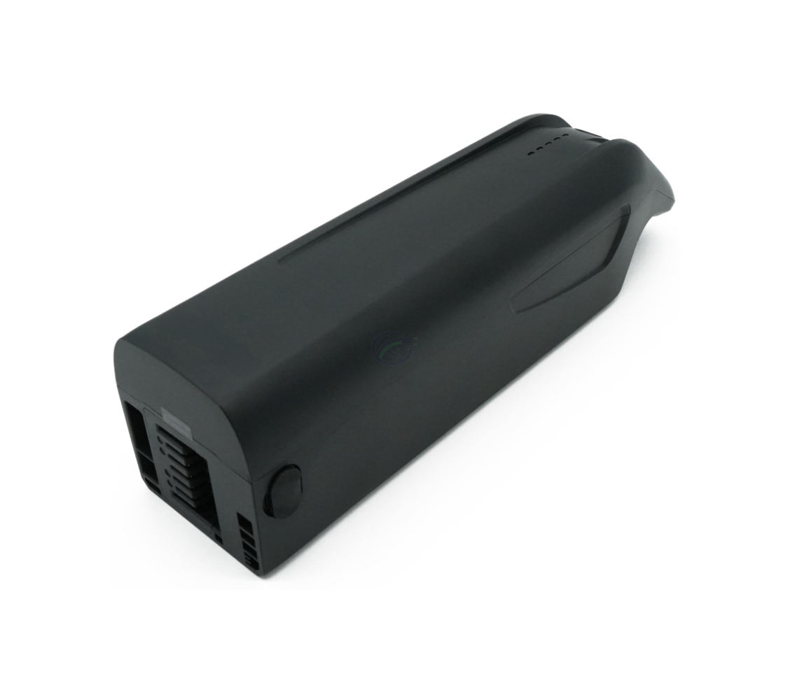 Vista a tre quarti della batteria di ricambio AEG DownTube 36V 12.8Ah con il collegamento chiaramente visibile.
