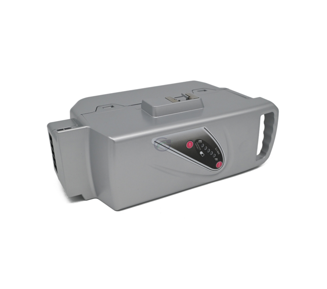 Foto della parte anteriore della batteria per bicicletta Flyer Kalkhoff Panasonic Compatibile 26V 13Ah, dove si può vedere l'indicatore di carica e la maniglia per trasportare la batteria