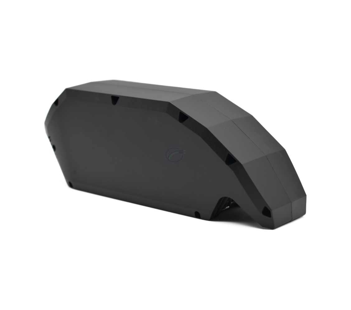 Vista a tre quarti dal lato della batteria per bici Bosch Powerpack 700 Active/Performance telaio E-Bike Vision.