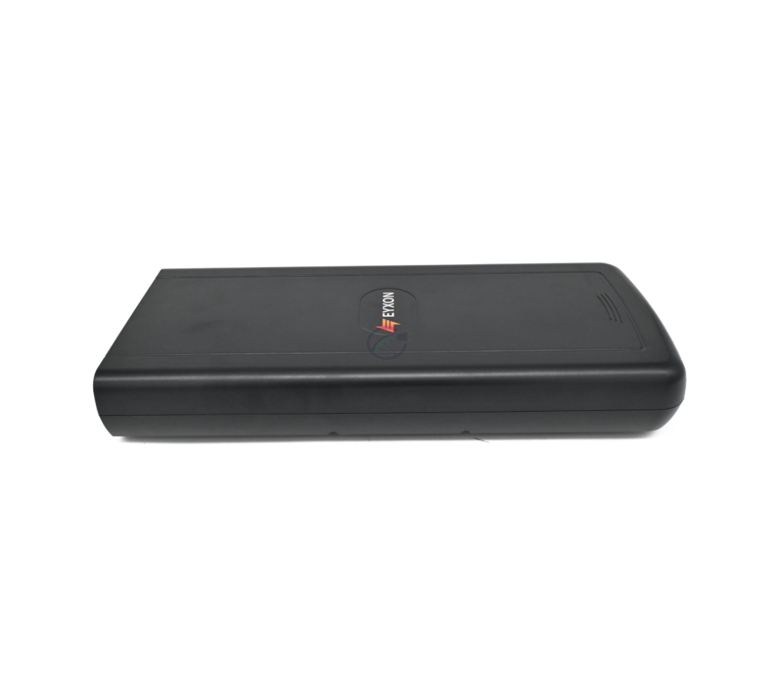 Vista laterale dall'alto della batteria EYXON Sparta/Batavus B400 36V 12.8Ah Compatible.
