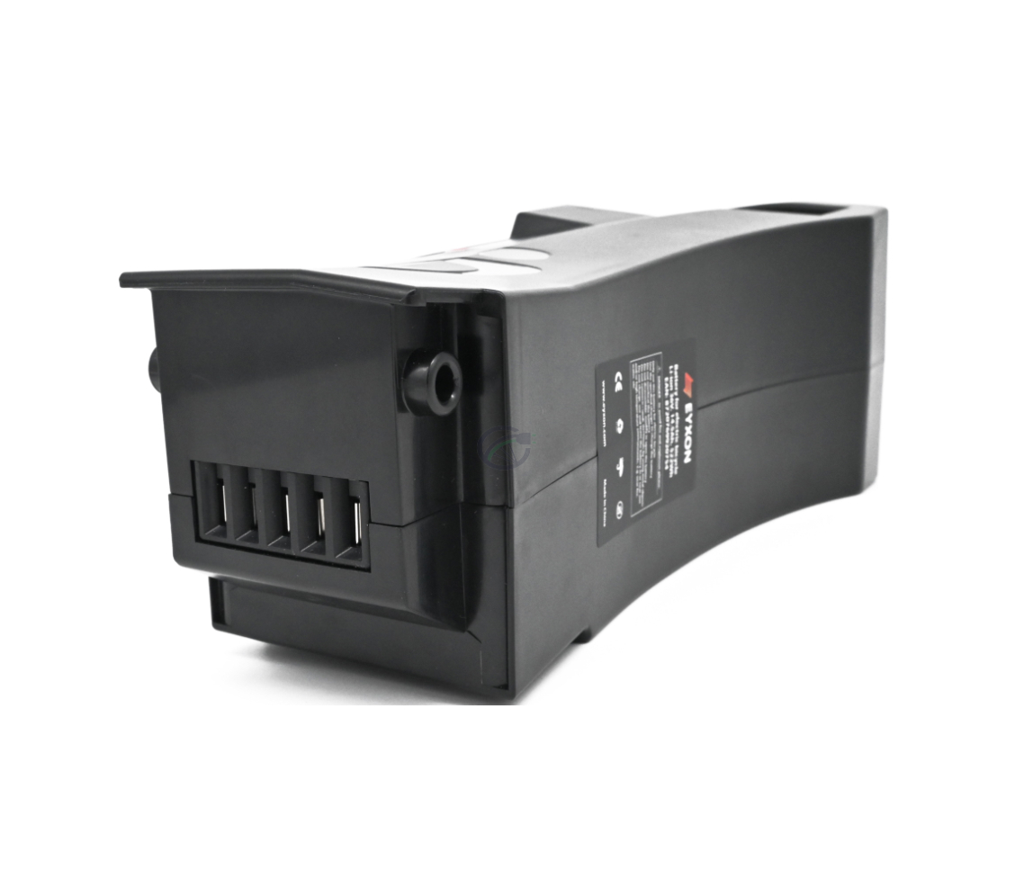Immagine della batteria compatibile Impulse 36V 14.5Ah prodotta da EYXON. L'immagine è scattata da un angolo obliquo mostrando il connettore della bicicletta.