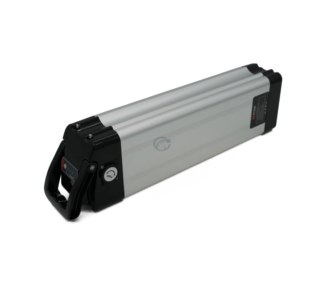 Vista a tre quarti della Phylion XH370-12J Silverfish 37V 12Ah Compatible in posizione verticale.
