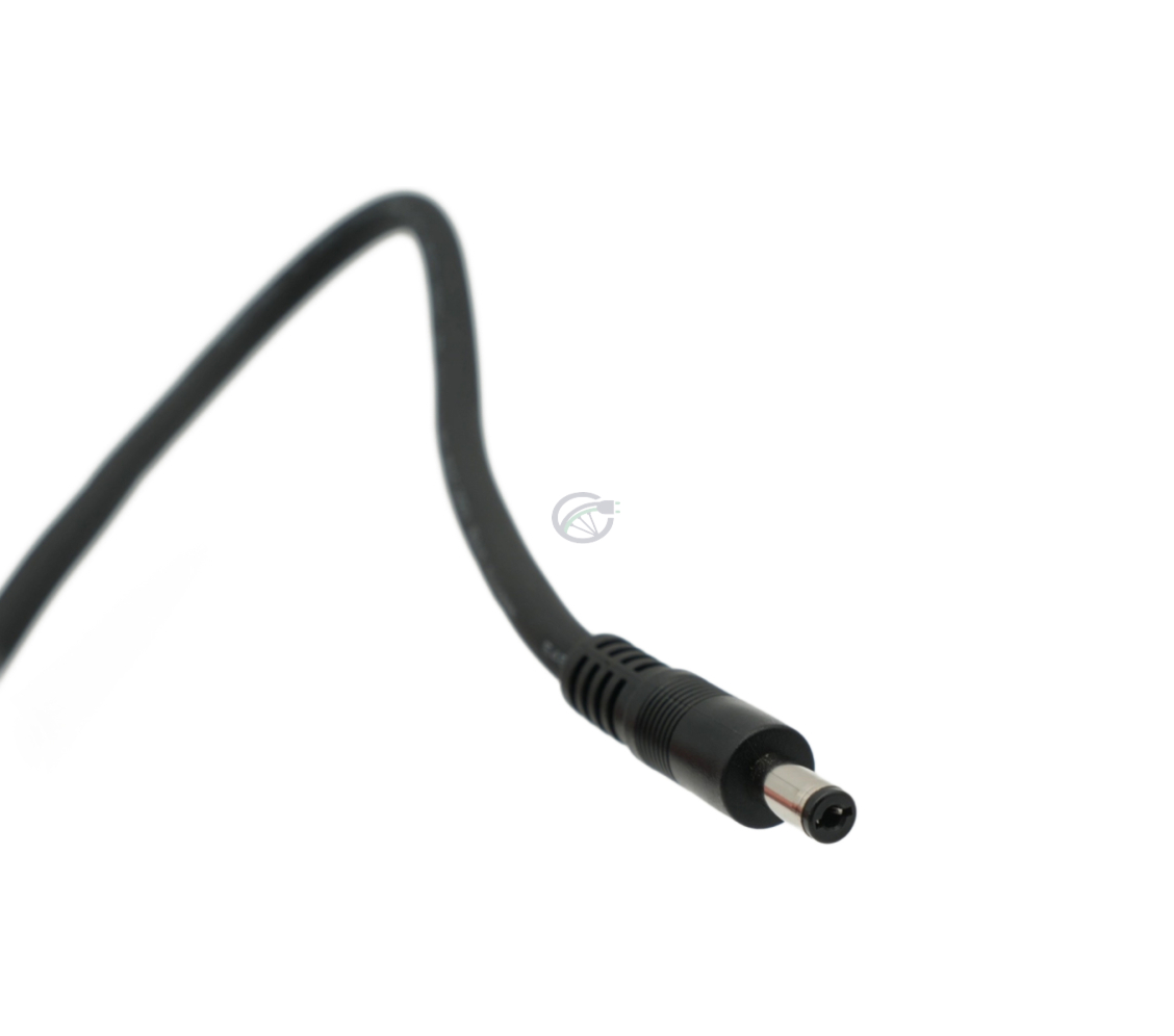 Primo piano della presa del caricatore Rad Power Bikes 48V 2A.